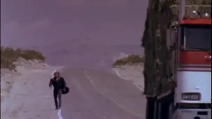 Пикантные кадры из порнофильма с групповухой