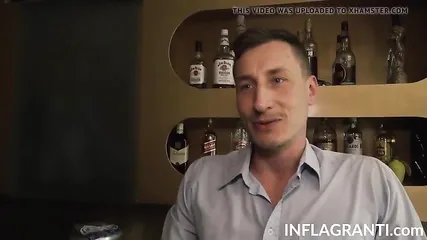 Любовники занялись анальным сексом с лимузине перед скрытой камерой