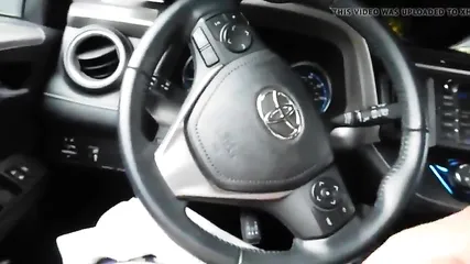 Смуглая дамочка выдрочила из члена любовника вязкую сперму