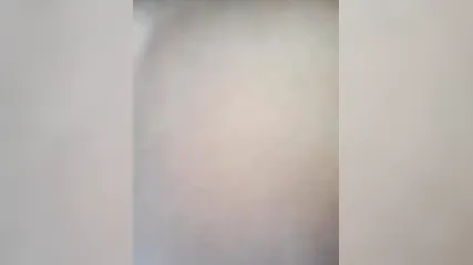 Смуглая полицейская отсасывает напряженный пенис коллеге в просторном служебном автомобиле