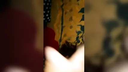 Мужик активно трахает толстуху, снимая все на телефон