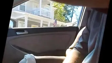 Чернокожая проститутка трахается с клиентом в машине