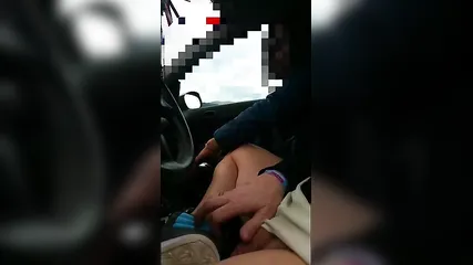 Трогаю член во время общения с женщиной